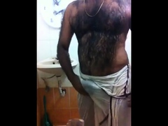 Str8 indian daddy shower time