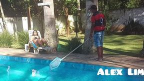 minha patroa - bruna lopesxx - me pede para passar o bronzeador nela louca para me dar a buceta, e eu como nao sou bobo eu comi a safada