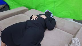 Hijab Girl Let Villa Guardian to Fuck Her Tight Pussy