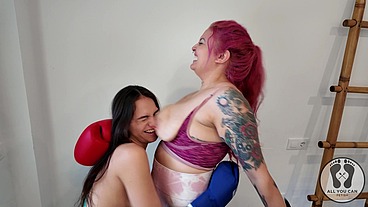 4K FEMALE BOXING FIGHTER TITS BOUNCING EACH OTHER