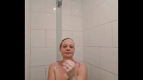 Sous la douche apres le sport