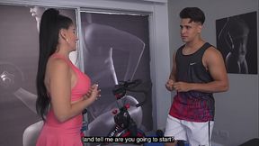 I meet my best friend'_s stepmom at the GYM and we end up fucking hard