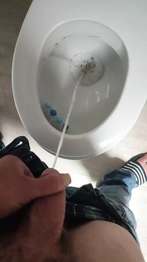 I Pee While Cumming