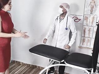 The gynecologist made a mistake during the exam, swapping a sex-toy for a rod!