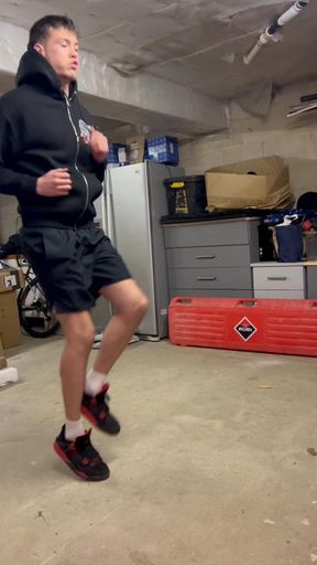 Stripp boxing video