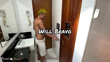 Trans dotada fode cliente na Sauna, Will bravo virou lanche da deliciosa Sabrina Prezotte enquanto pegava uma Sauna.
