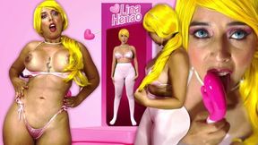 Masturbates Until She Pees in Golden Shower Scene