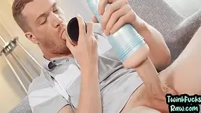 Talented Gay Jocks His Deepthroat Skills 7 Min
