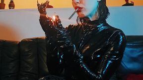 ASMR: CATWOMAN SMOKING (PVC, CIGARETTE, GLOVES, KITTY CLAWS)