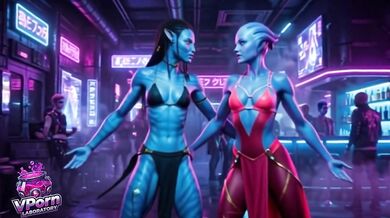 Neytiri gets wet and wild in Avatar cosplay