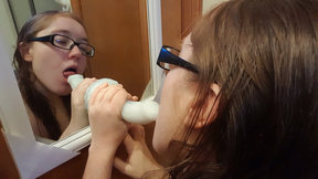 Mirror BlowJob on Dildo