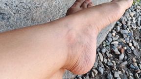 Beautiful Roxan and its pronounced arches seen very close up (3)