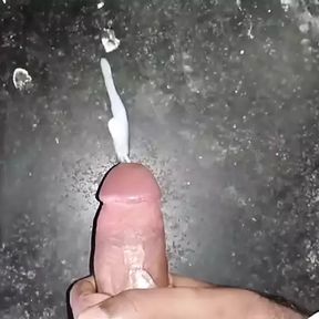 Puting my sperm out while masturbating