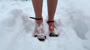 ASMR very intensive hard shivering from SweetLana, goosebumps skin, walking barefoot on snow, frozen girl