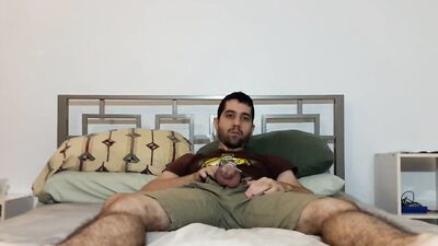 Amateur guy gapes his ass with a massive black toy