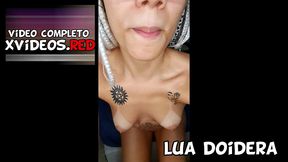 lua doidera brincando sozinha em casa ate gozar com brinquedinho novo