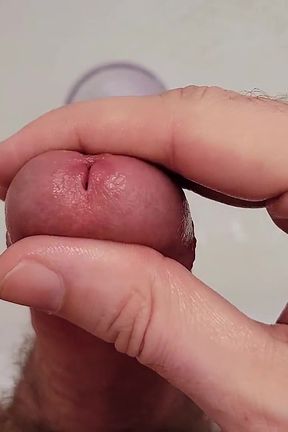 Epic Cum and Piss Fountains From My Pee Hole.