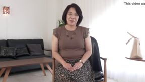 Sayoko Iizuka's First Intimate Encounter with a Stranger - Candid Documentary