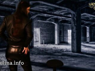 Lady Julina sucht Sitzgelegenheit Shiny Leder Leggings Facesitting