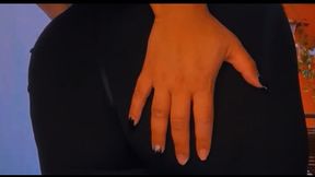 Big ass leggings smelly farts