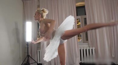 Ballerina’s big dick deepthroat gets her tight ass clapping