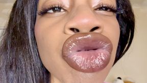 can’t handle these juicy lips