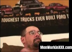 Nerdy mature amateur works his dick until he cums
