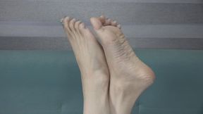 Beautiful Meng Meng's foot flex