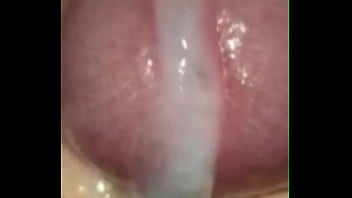 Close-up stream cum