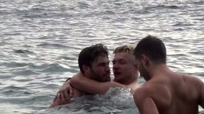 3 sublime guys for a hot fuck at the beach