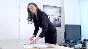 Is A Sexy Architect And Loves Hairy Times - Louise Louellen