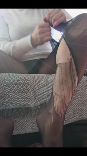 My pantyhose have a ladder in them