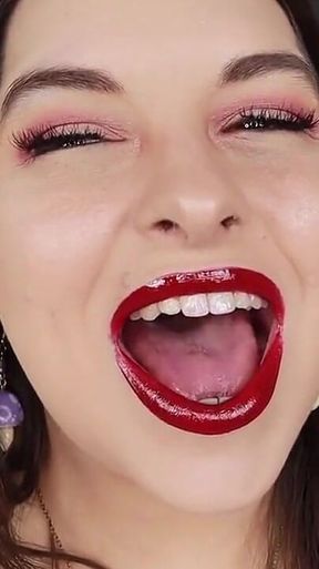 Edge for My Dark Lips