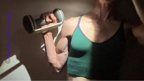 Flashlight Flexing Fun with DrArches’ Oiled Up Biceps (1080 mp4)