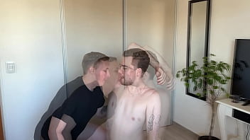 Fucking Each Other&rsquo_s Sweaty Armpits to Cum Swap Kiss [4K]