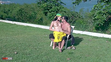 Roxy Panther & James Brossman - Outdoor Blowjob & Cumshot on Lawn