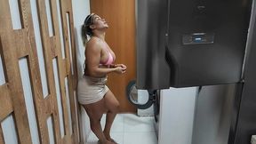 i got stuck in the washing machine and asked my stepson for help, the son of a bitch ended up fucking me and came inside my ass. luna oliveira e vagninho