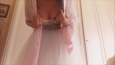 monia is getting married, you can't try it that way
