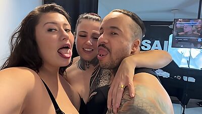 I reunited with the DNA Couple and they made me orgasm so deliciously that now I only want to be a couple's lunchbox.