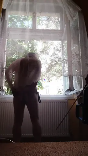 Lazy summer afternoon turns into cum-fueled fun