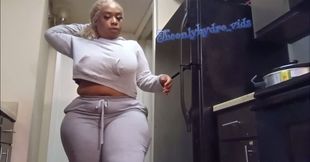 Someone should be eating my ass rn!?