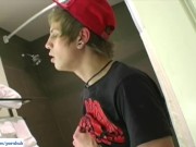 Robbie Callahan Fucks Fleshlight