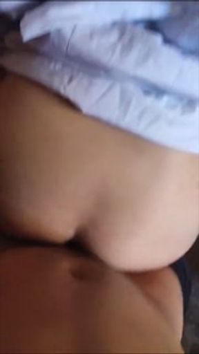 ME FOLLO A MI LINDA VECINA COLEGIALA LA SE ESCAPA DEL COLEGIO PARA FOLLAR