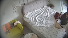 最新流出酒店偷拍 連續三天開房的顏值情侶國風睡衣和黑絲女僕輪流切換的美女叫床呻吟好聽1