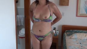 Latin Stepmother on Vacation at the Beach Shows off in a Bikini