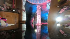 Trans slut Daphne fucks herself on the table with her pink dildo