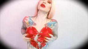 I know that you want to kiss my tits - JOI