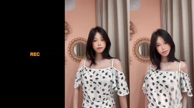 Small tits Korean cutie rates her body 10 out of 10 on OnlyFans