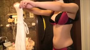 大◯生カップルがドライブデート終わりにいつものラブホでえっちしようとしたら彼氏がエロいニット持ってきてこれ履いて欲しいと言われて履きながらSEXしたら彼氏のチンコがギン勃ちして凄い気持ちよかったです。