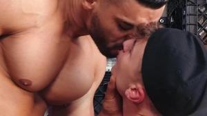 Hot House - Hairy bodybuilder wishes good fuck